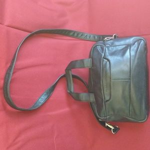 Tommy Hilfiger cross body purse leather black